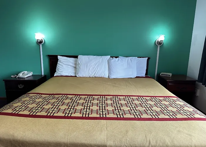 Attica Inn